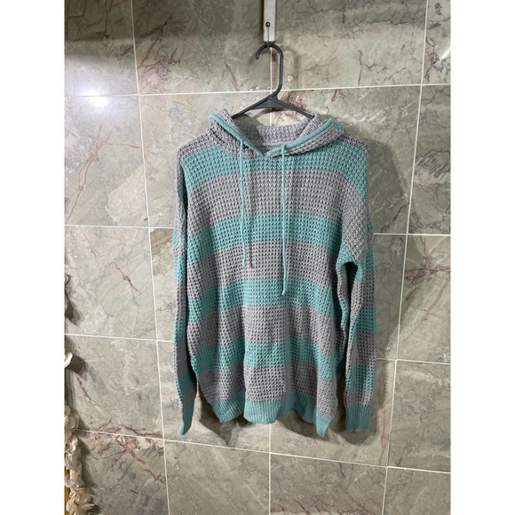 Rue21 Tops - Rue 21 hooded oversized sweater size Small